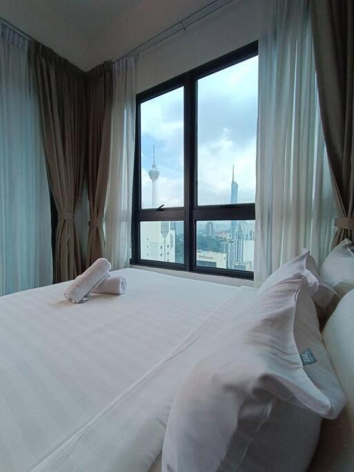 Cl 30A Super Kl View Infinity Pool Klcc Lägenhet Kuala Lumpur Exteriör bild